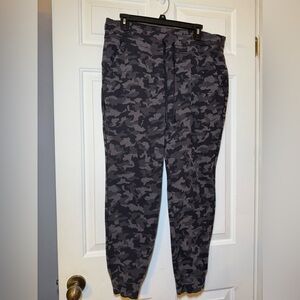 Lululemon Jogger Camo Crop Pants Sz 14 Ready To Rulu Lunar Blk / Gray Stretch